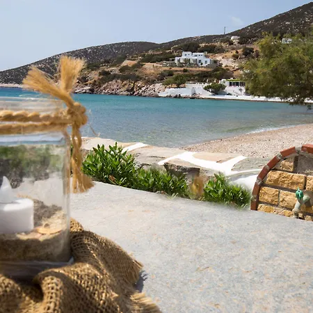 Alojamento de Acomodação e Pequeno-almoço Ageliki Sifnos