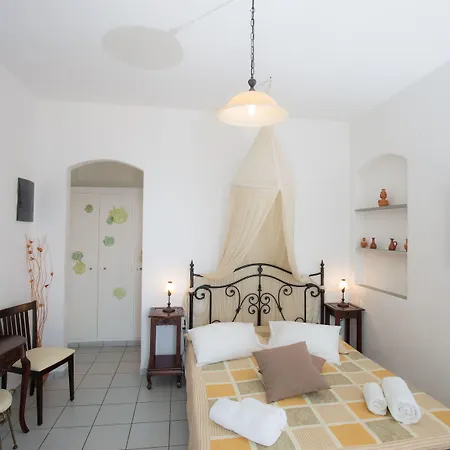 Ageliki Sifnos Platis Gialos (Sifnos)