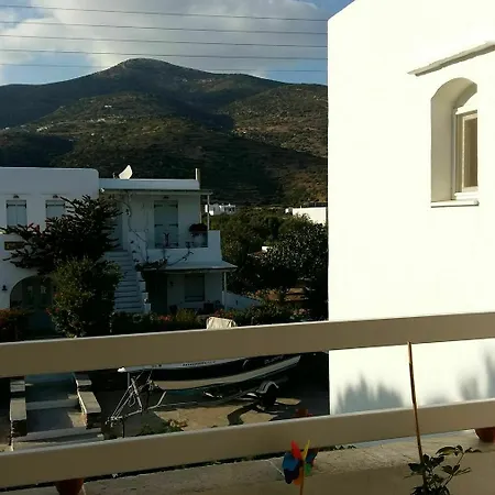 Ageliki Sifnos Bed & Breakfast