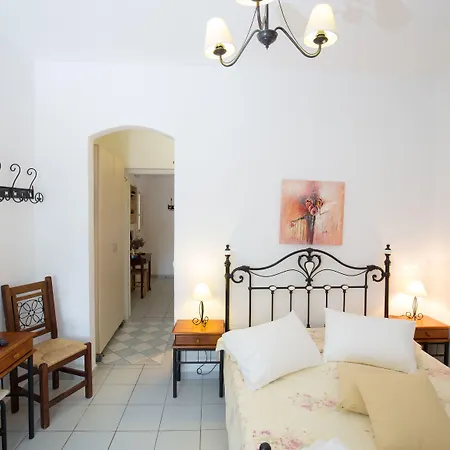 Ageliki Sifnos Platis Gialos (Sifnos)