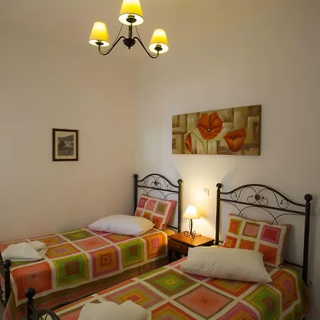 Oda ve Kahvaltı Ageliki Sifnos Platis Gialos (Sifnos)